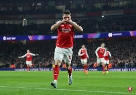 记者：除了詹姆斯之外，我猜KD是你交手最多的球员吧…